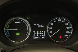 valkoinen Mitsubishi Outlander PHEV 2014 kuva 17.