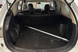 valkoinen Mitsubishi Outlander PHEV 2014 kuva 33.