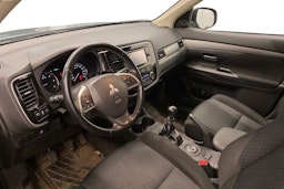 Harmaa Mitsubishi Outlander 2013 kuva 6.