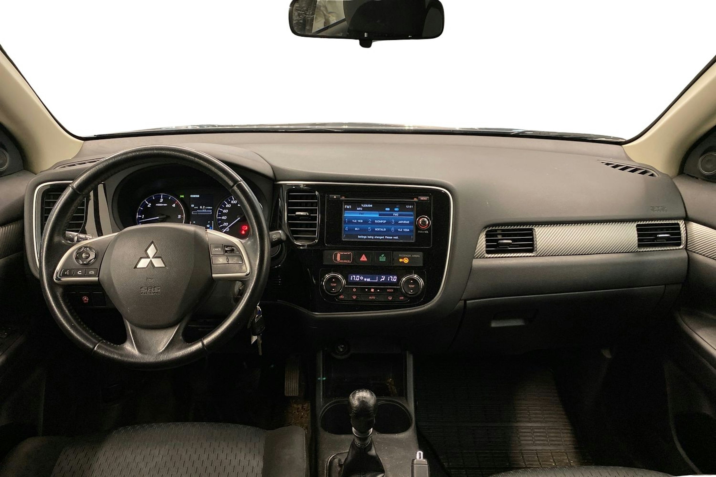 Harmaa Mitsubishi Outlander 2013 kuva 7.
