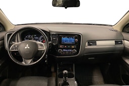 Harmaa Mitsubishi Outlander 2013 kuva 7.