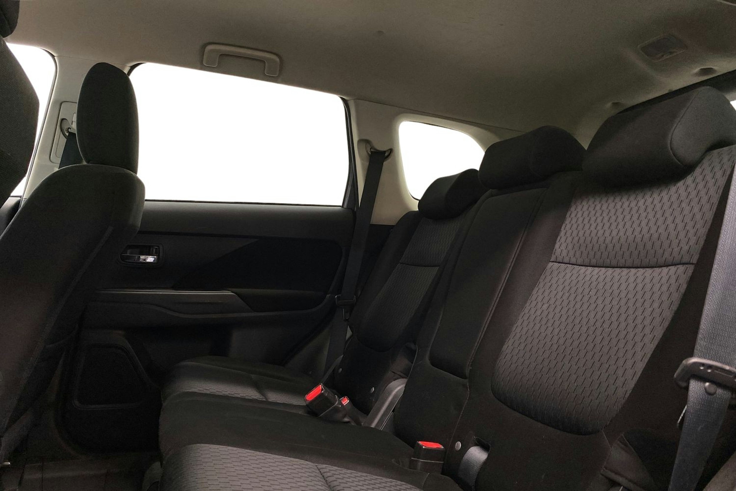 Harmaa Mitsubishi Outlander 2013 kuva 8.