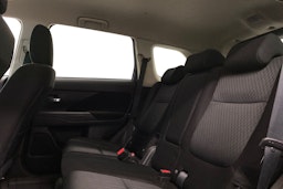 Harmaa Mitsubishi Outlander 2013 kuva 8.