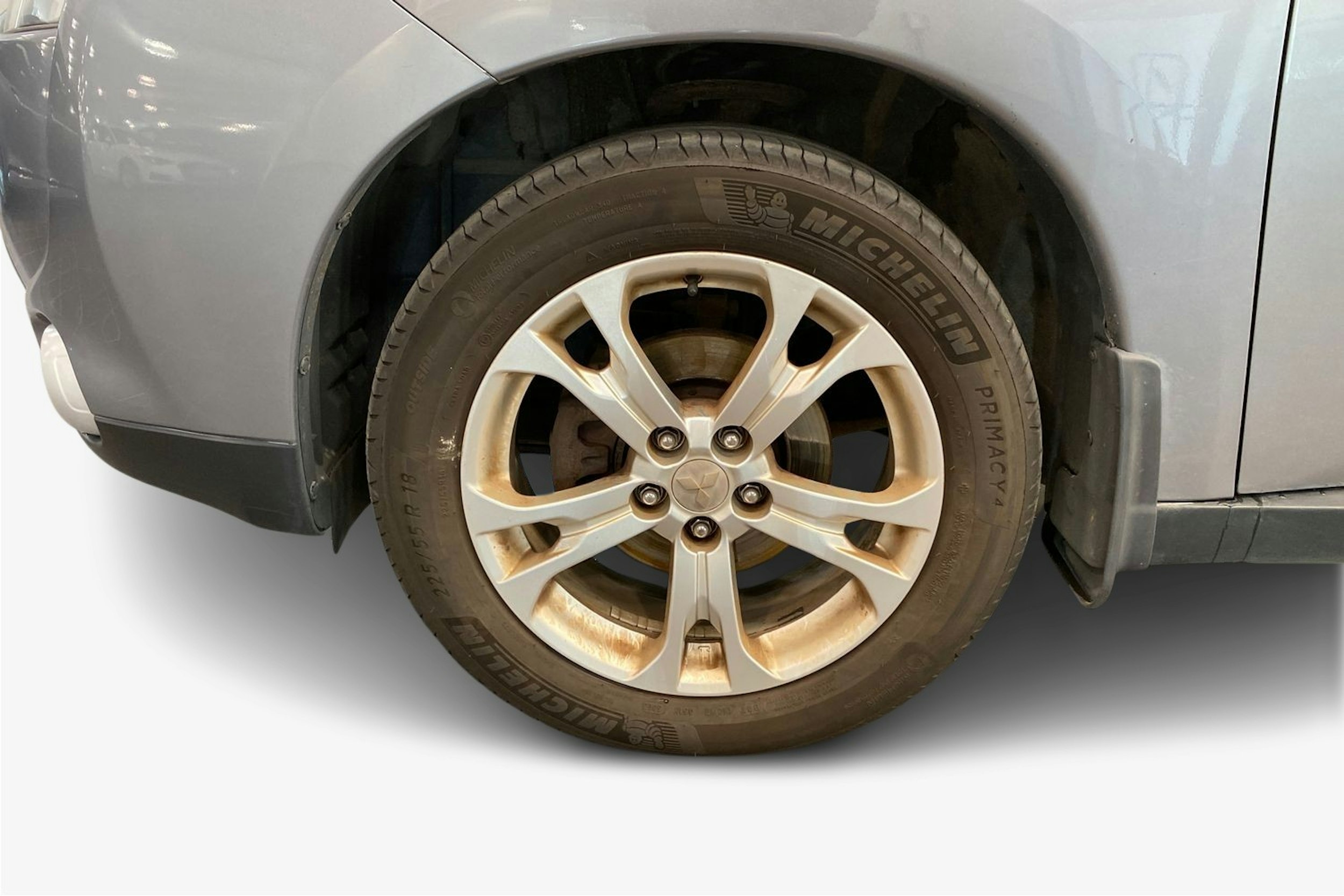 Harmaa Mitsubishi Outlander 2013 kuva 9.