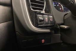 Harmaa Mitsubishi Outlander 2013 kuva 15.