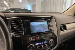 Harmaa Mitsubishi Outlander 2013 kuva 20.