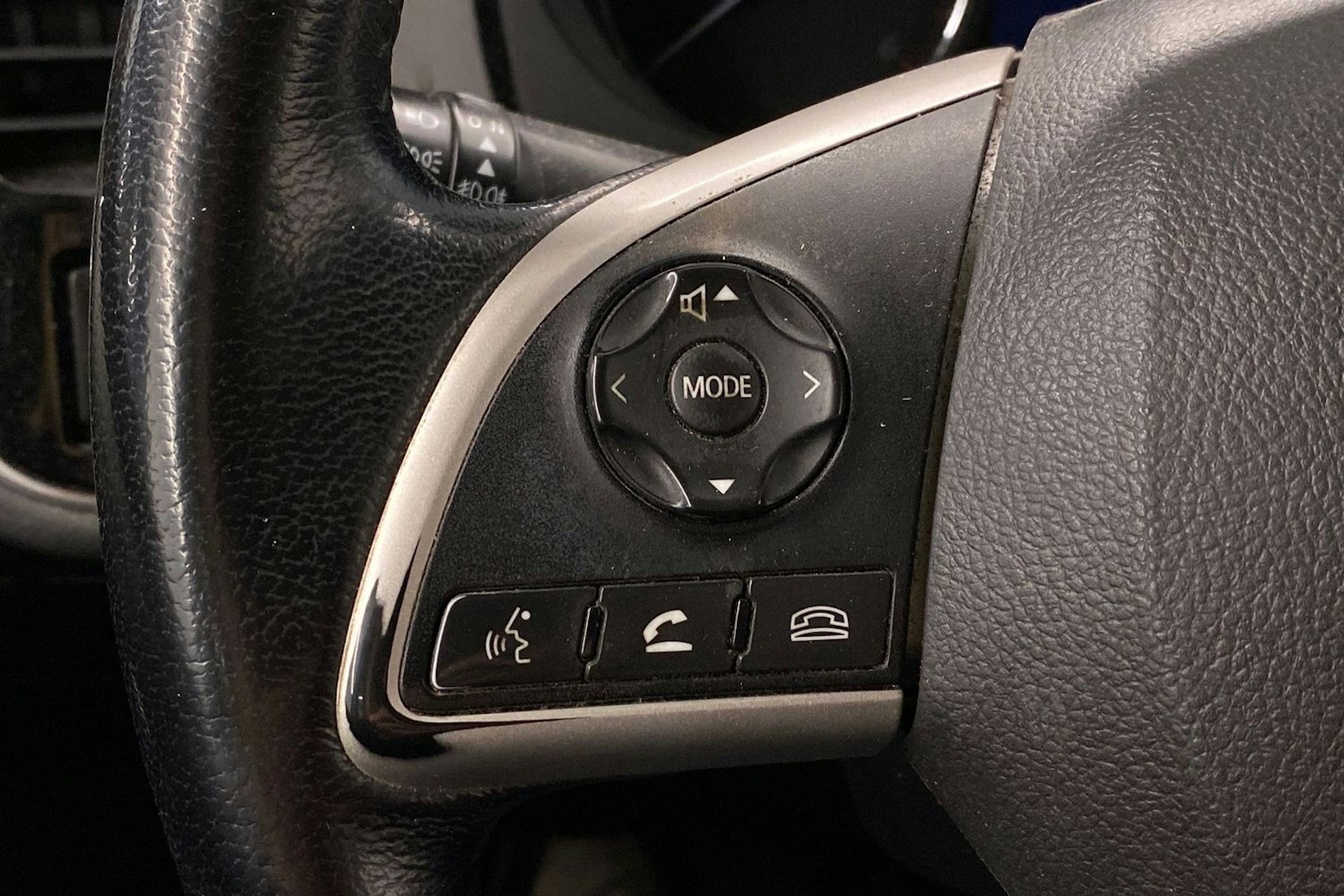 Harmaa Mitsubishi Outlander 2013 kuva 21.