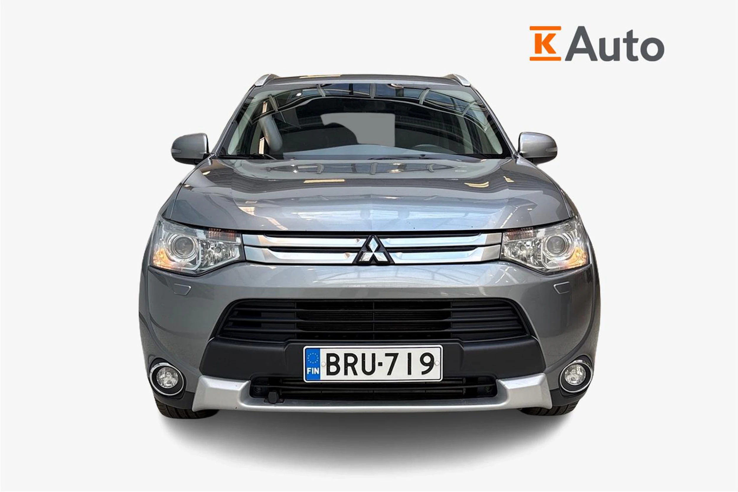 Harmaa Mitsubishi Outlander 2014 kuva 4.