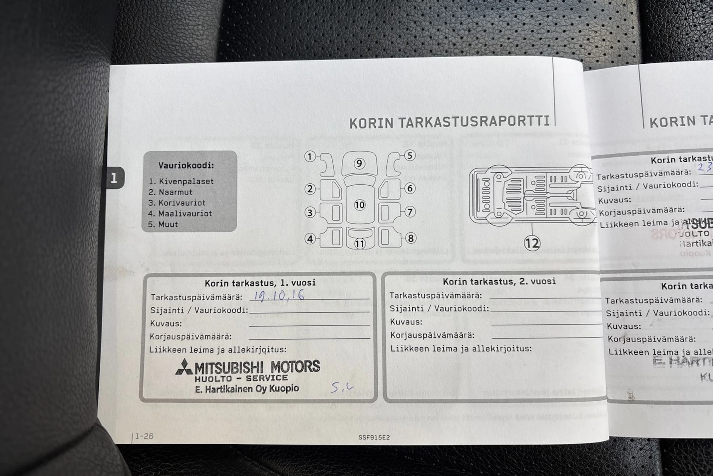 Harmaa Mitsubishi Outlander 2014 kuva 27.