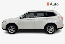 Valkoinen Mitsubishi Outlander 2014 kuva 6.