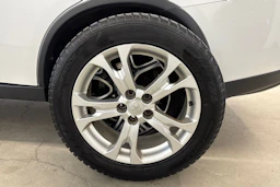 valkoinen Mitsubishi Outlander 2014 kuva 13.