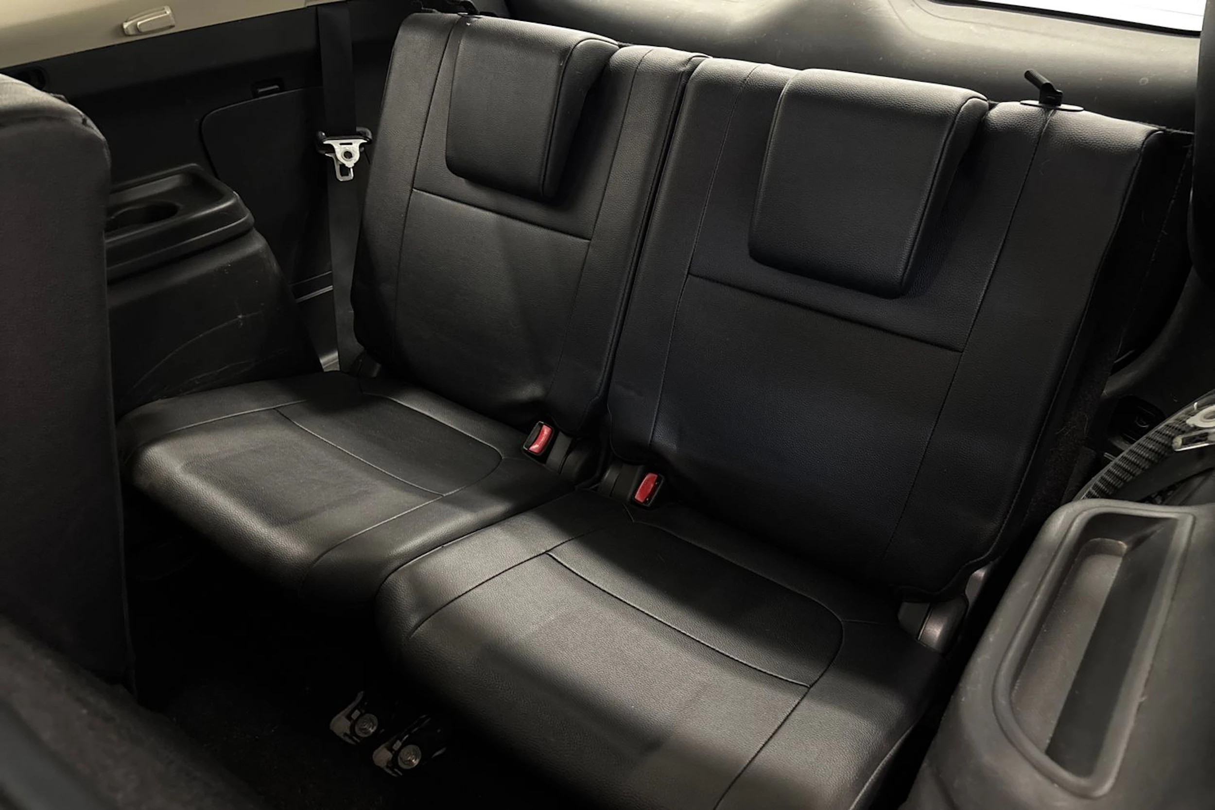 valkoinen Mitsubishi Outlander 2014 kuva 16.