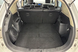 valkoinen Mitsubishi Outlander 2014 kuva 19.
