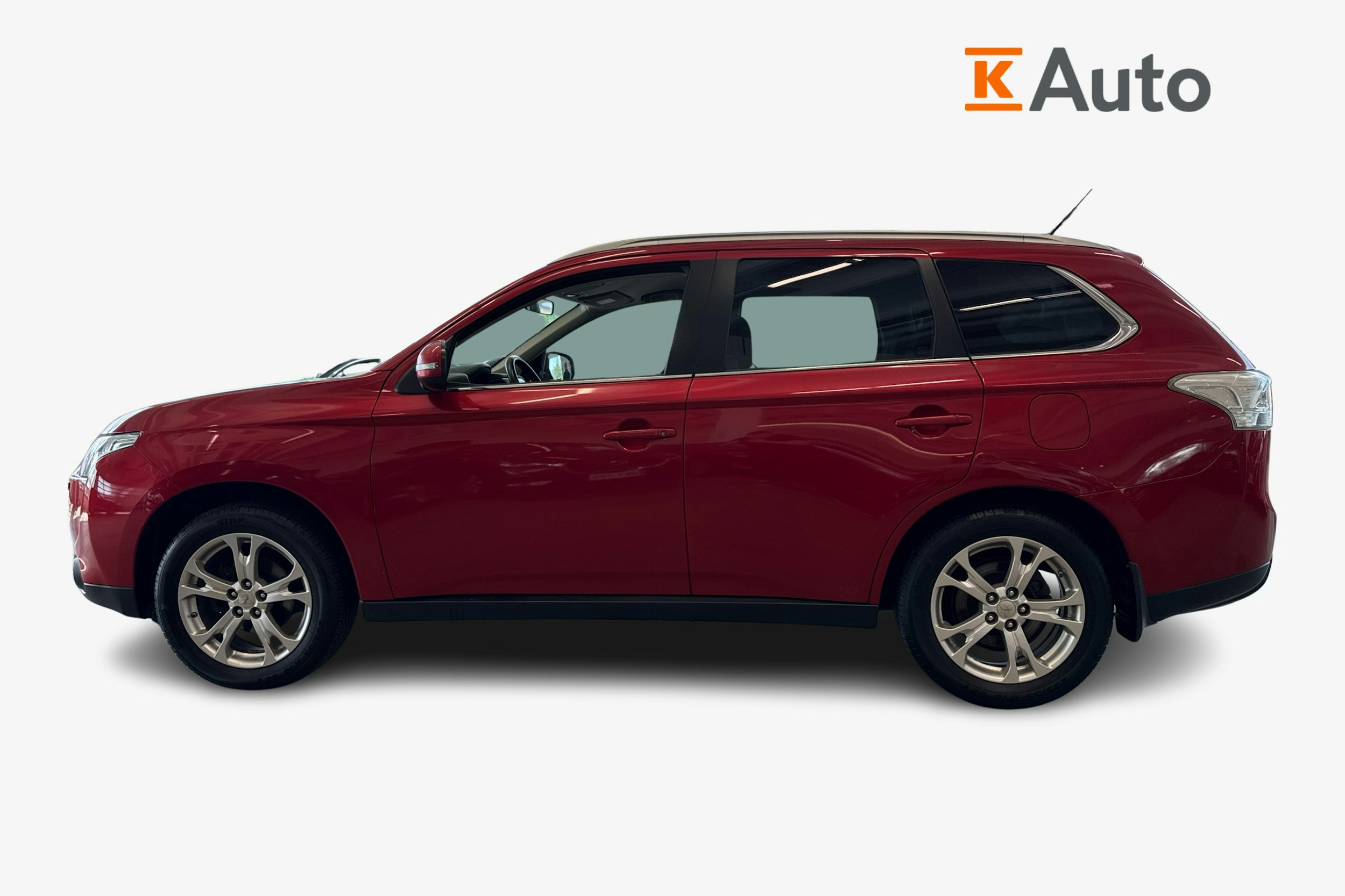 Punainen Mitsubishi Outlander 2014 kuva 5.