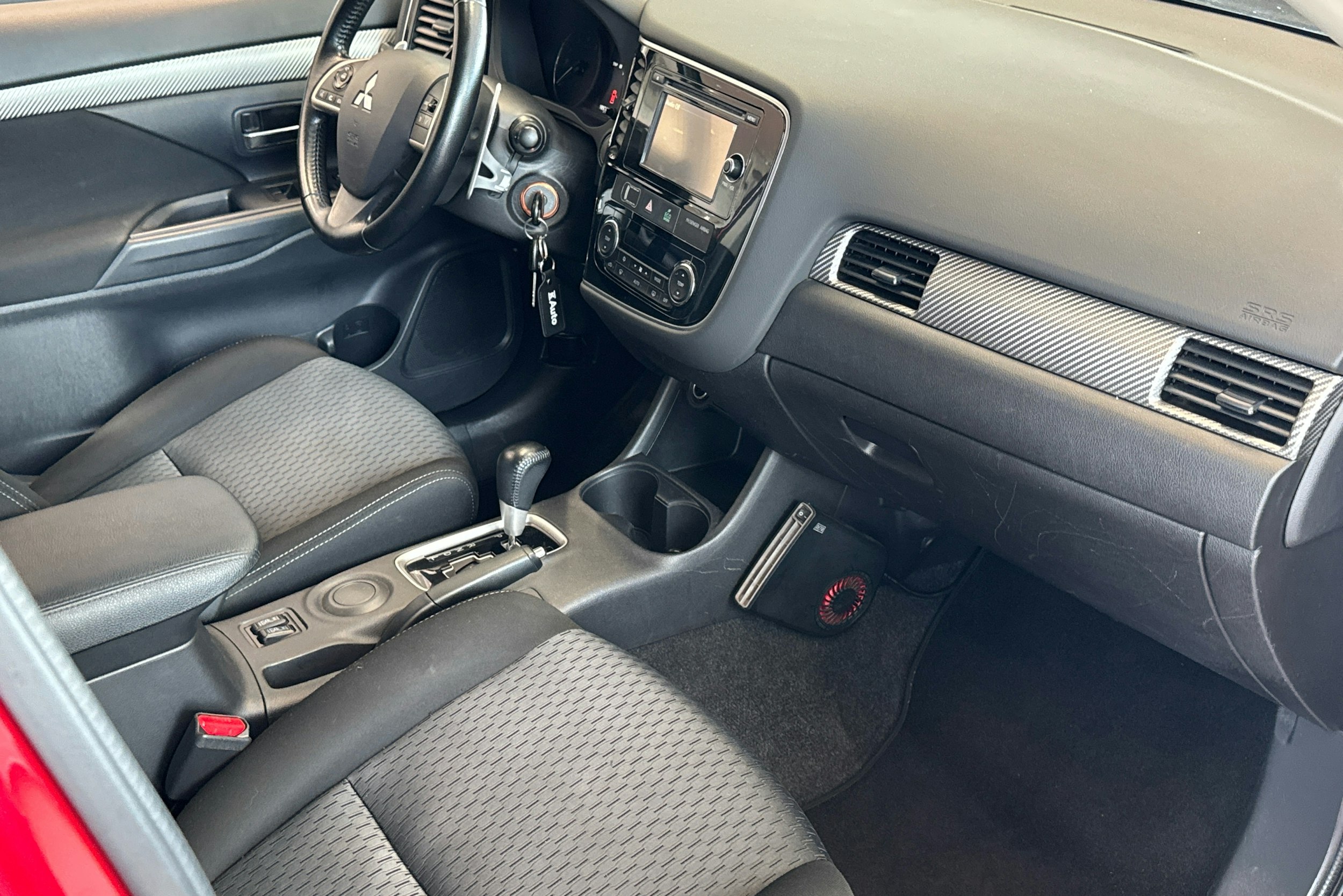 Punainen Mitsubishi Outlander 2014 kuva 19.