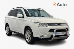 Valkoinen Mitsubishi Outlander 2014 kuva 1.