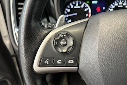 Valkoinen Mitsubishi Outlander 2014 kuva 17.