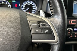 Valkoinen Mitsubishi Outlander 2014 kuva 18.
