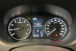 Valkoinen Mitsubishi Outlander 2014 kuva 19.
