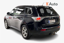 Musta Mitsubishi Outlander 2014 kuva 2.