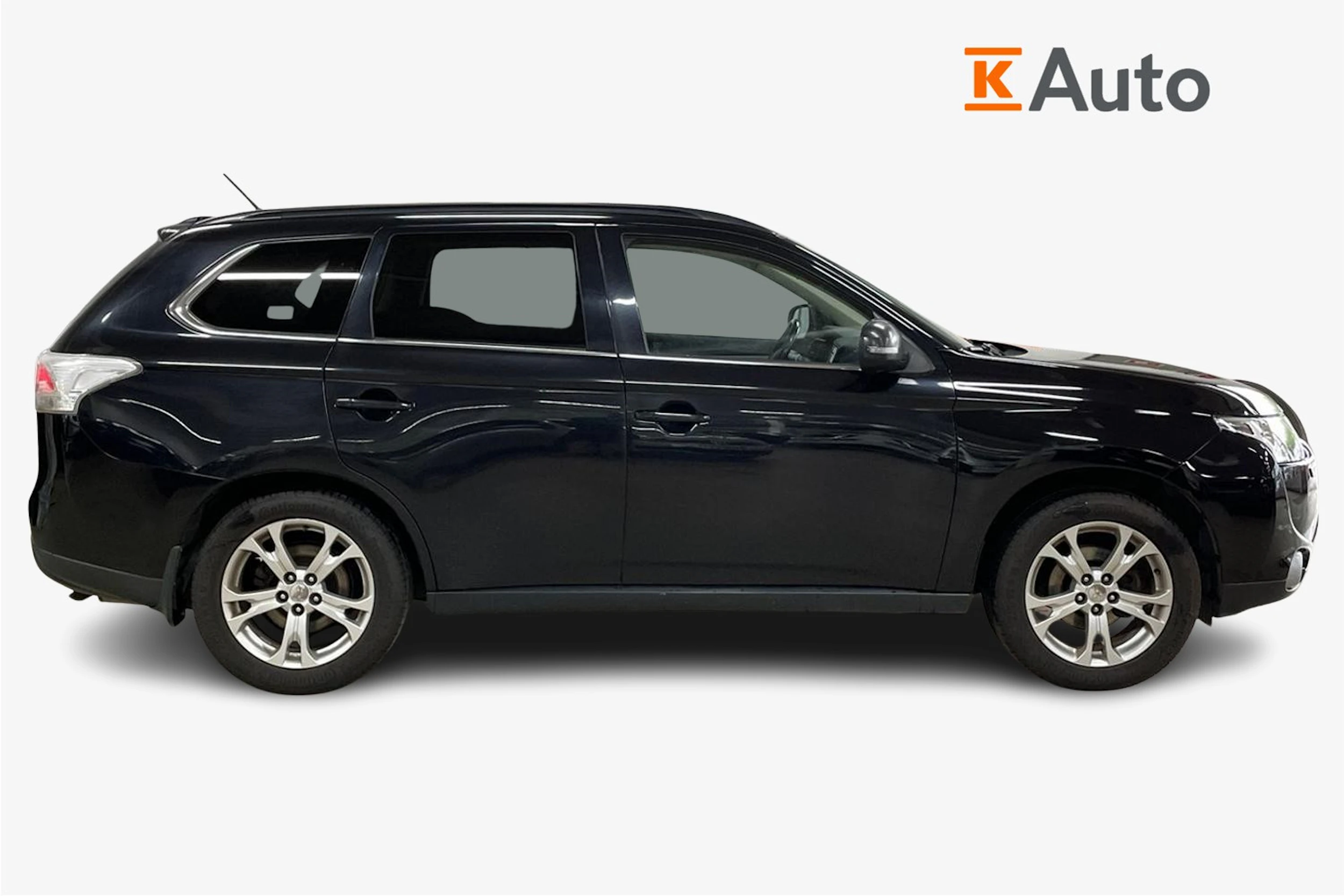 Musta Mitsubishi Outlander 2014 kuva 5.