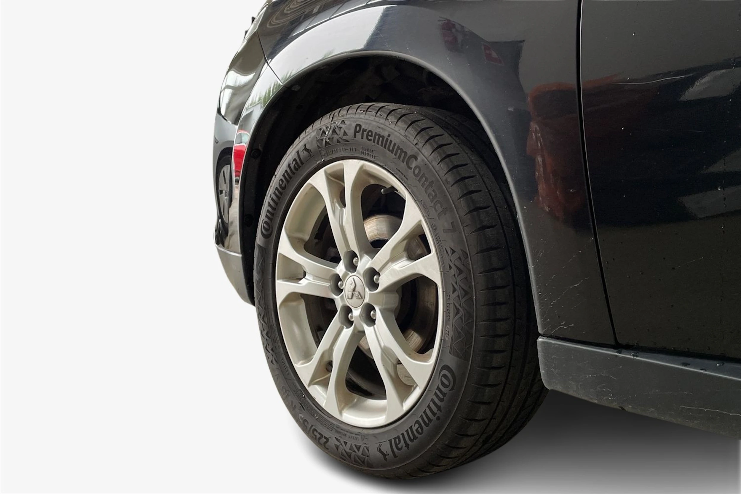Musta Mitsubishi Outlander 2014 kuva 9.