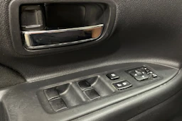 Musta Mitsubishi Outlander 2014 kuva 14.