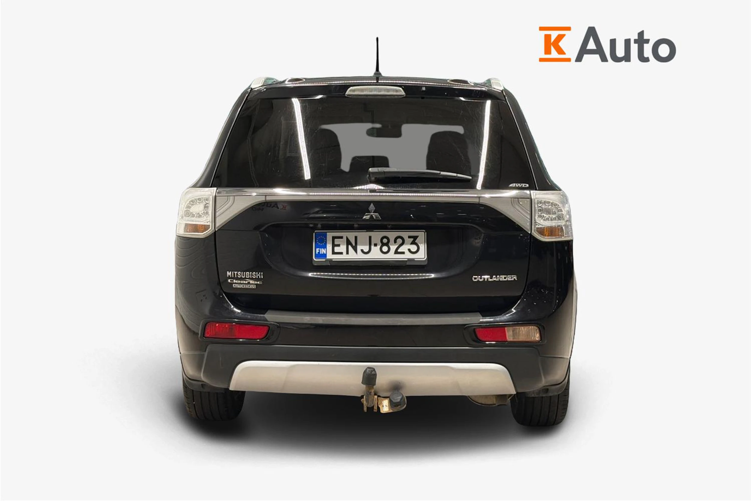 Musta Mitsubishi Outlander 2015 kuva 4.