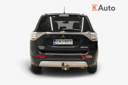 Musta Mitsubishi Outlander 2015 kuva 4.