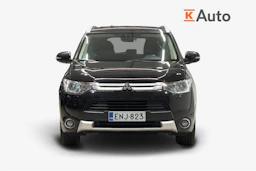 Musta Mitsubishi Outlander 2015 kuva 5.