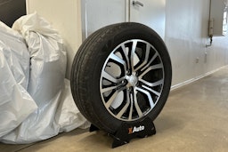 valkoinen Mitsubishi Outlander 2016 kuva 13.