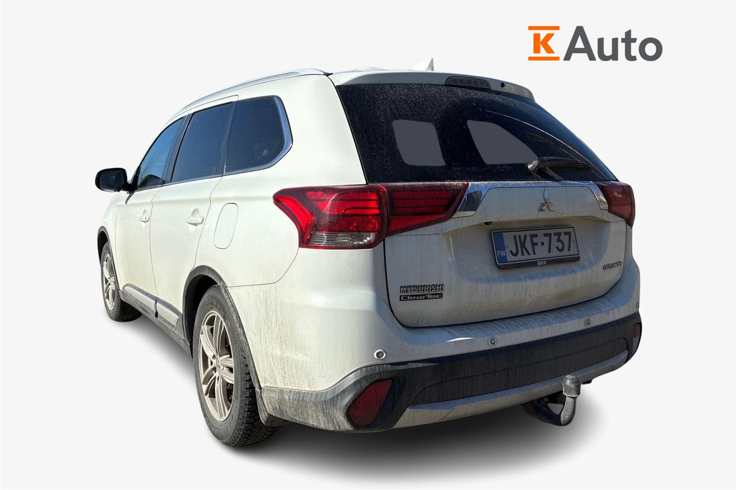 Valkoinen Mitsubishi Outlander 2017 kuva 2.