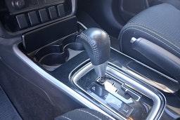 sininen Mitsubishi Outlander 2017 kuva 12.