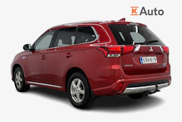 Punainen Mitsubishi Outlander 2018 kuva 2.