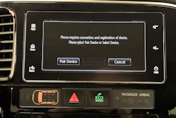 Punainen Mitsubishi Outlander 2018 kuva 20.
