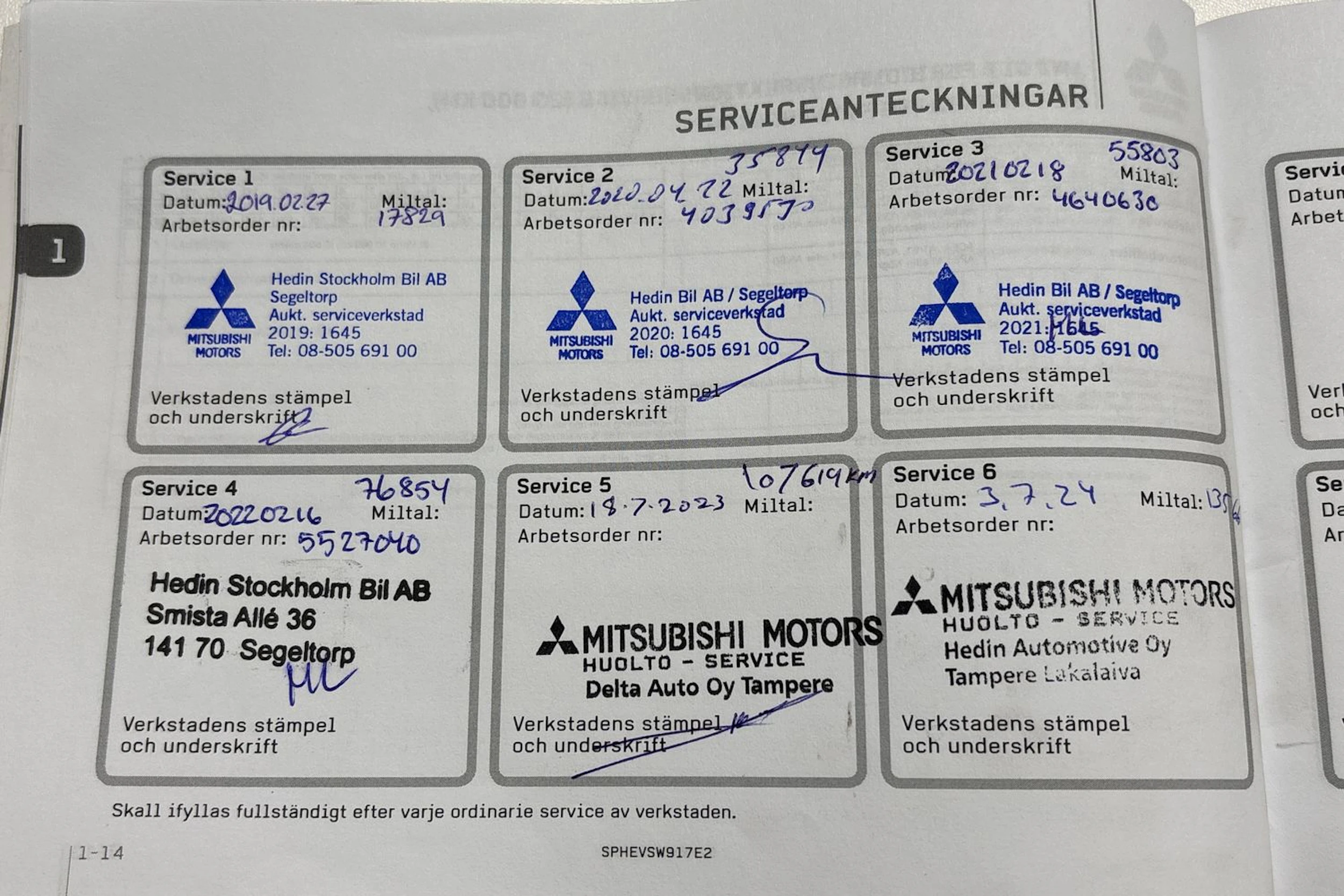 Punainen Mitsubishi Outlander 2018 kuva 27.