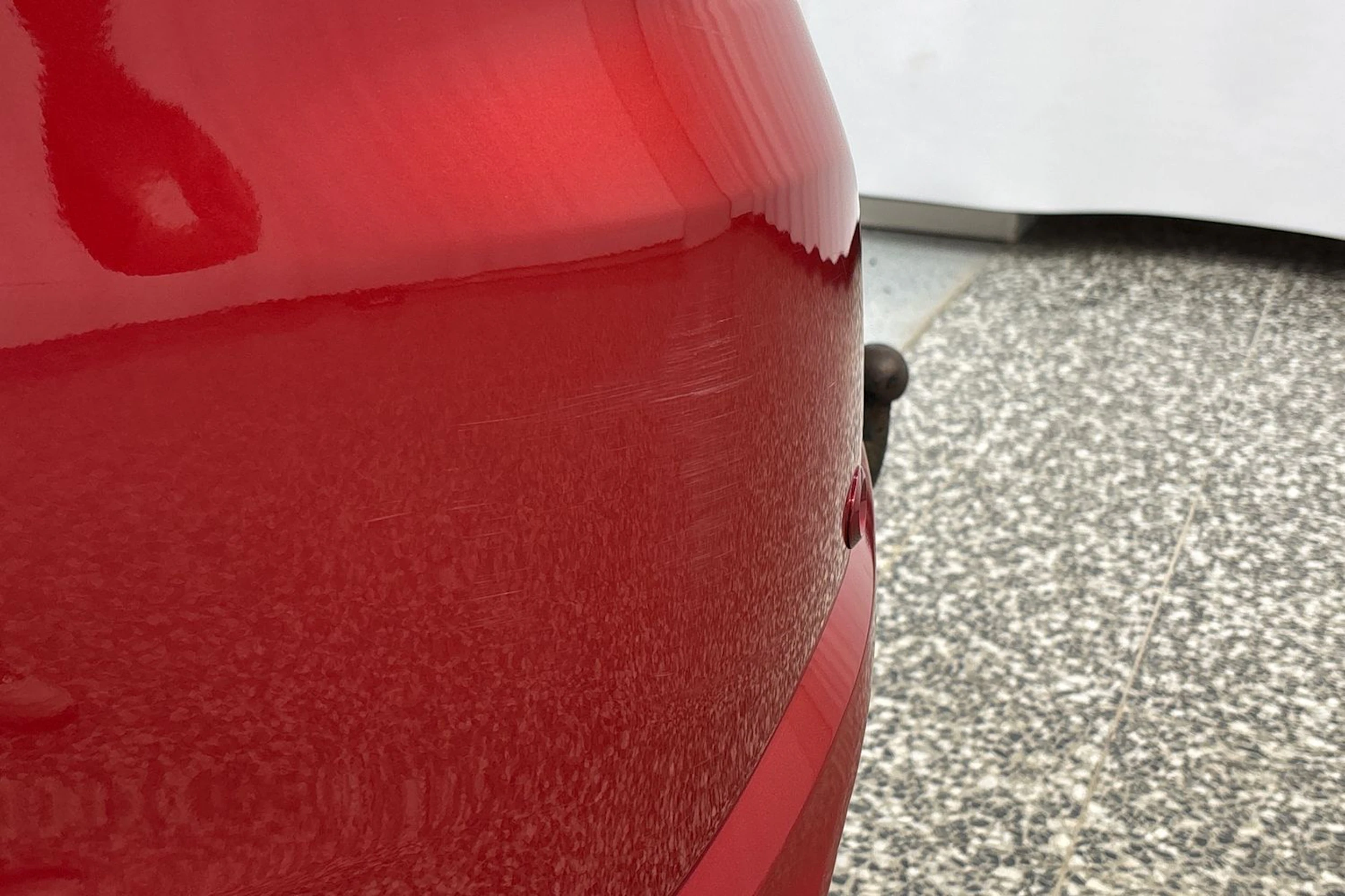 Punainen Mitsubishi Outlander 2018 kuva 30.