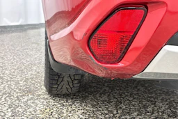 Punainen Mitsubishi Outlander 2018 kuva 31.