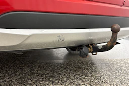 Punainen Mitsubishi Outlander 2018 kuva 32.