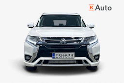 valkoinen Mitsubishi Outlander 2018 kuva 4.