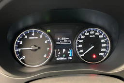 sininen Mitsubishi Outlander 2019 kuva 18.