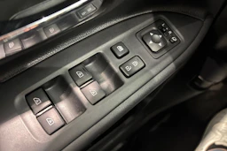 sininen Mitsubishi Outlander 2019 kuva 19.
