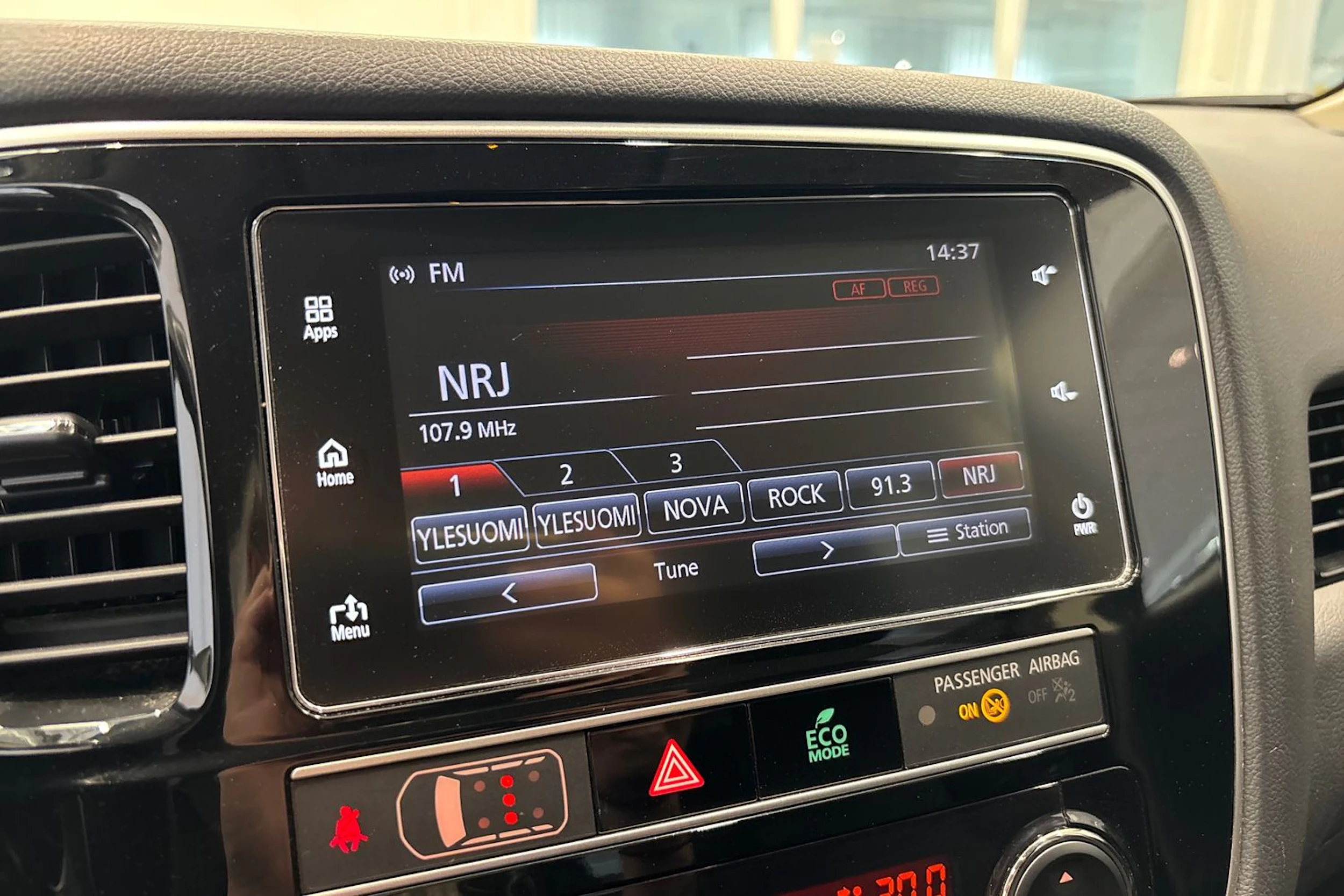 sininen Mitsubishi Outlander 2019 kuva 27.