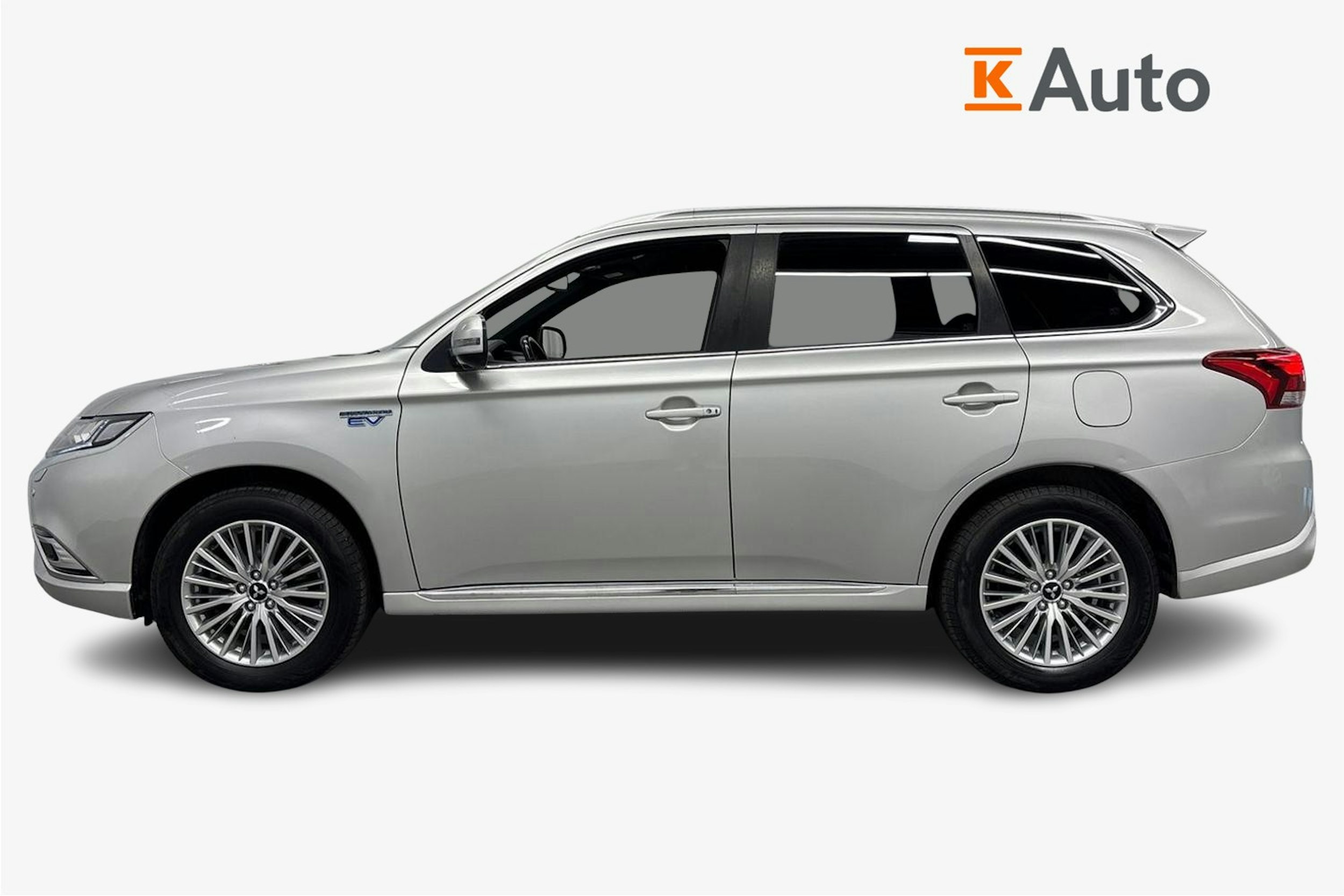 harmaa Mitsubishi Outlander 2019 kuva 6.