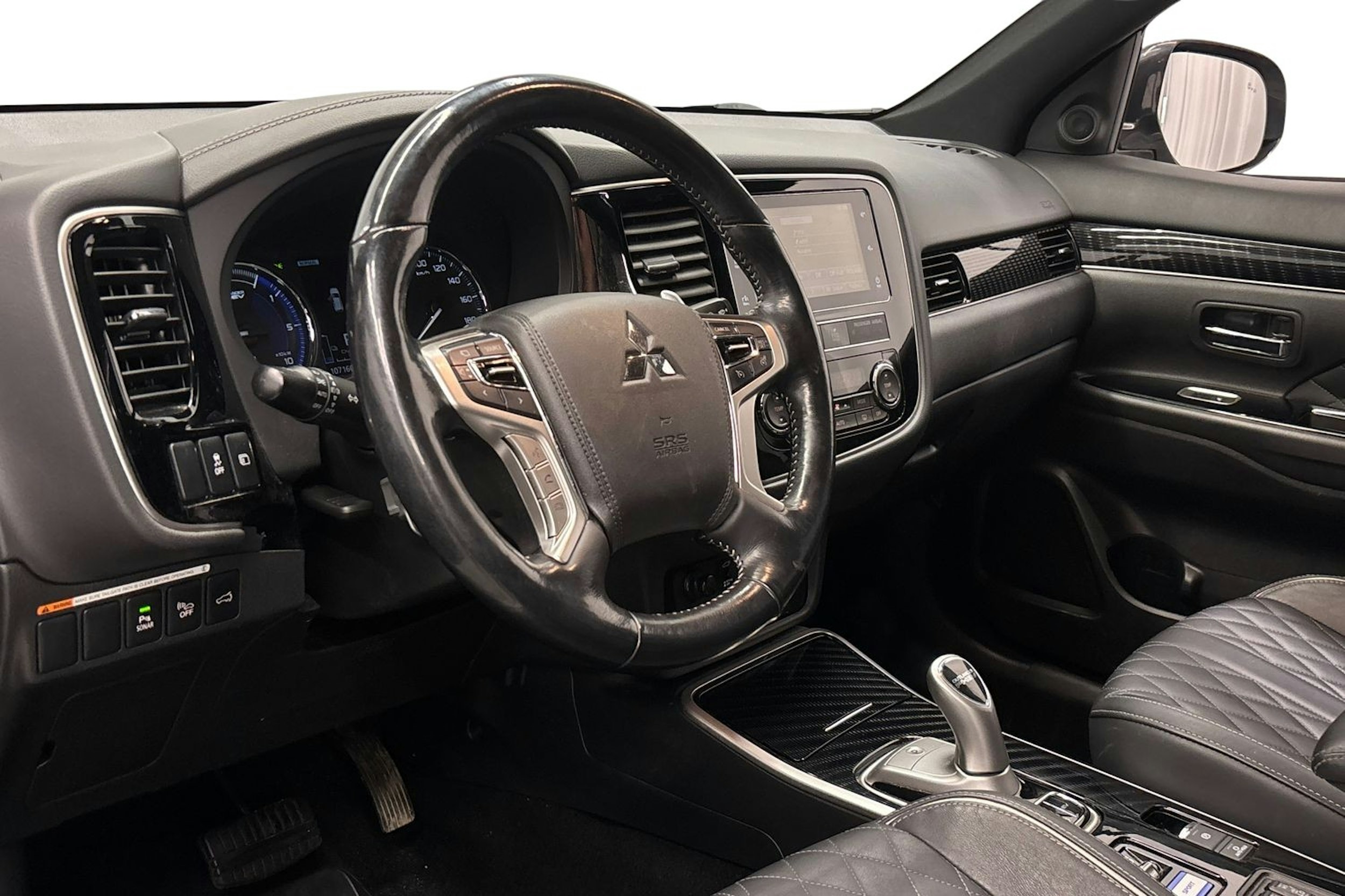 harmaa Mitsubishi Outlander 2019 kuva 7.