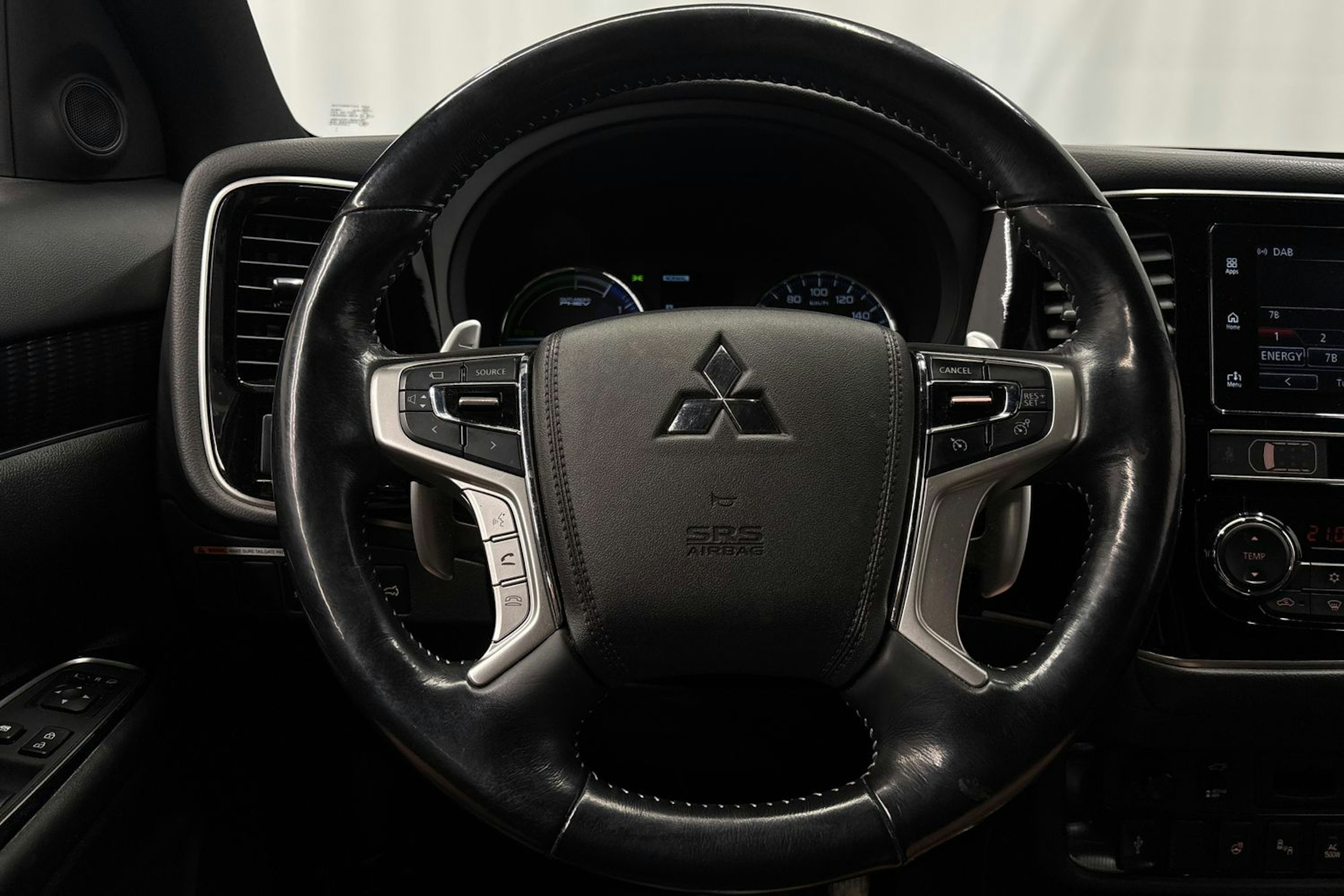 harmaa Mitsubishi Outlander 2019 kuva 19.