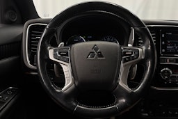 harmaa Mitsubishi Outlander 2019 kuva 19.