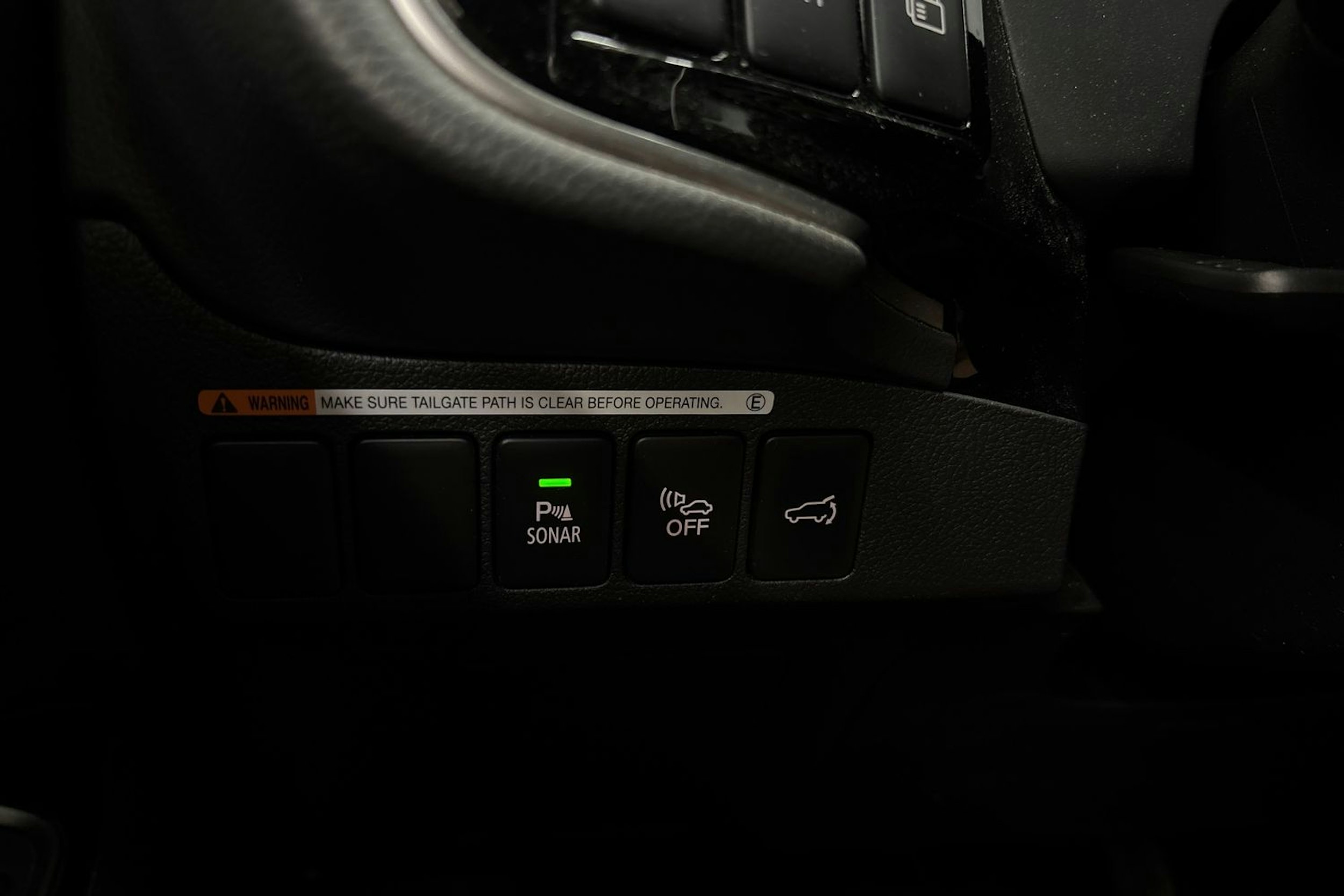 harmaa Mitsubishi Outlander 2019 kuva 22.