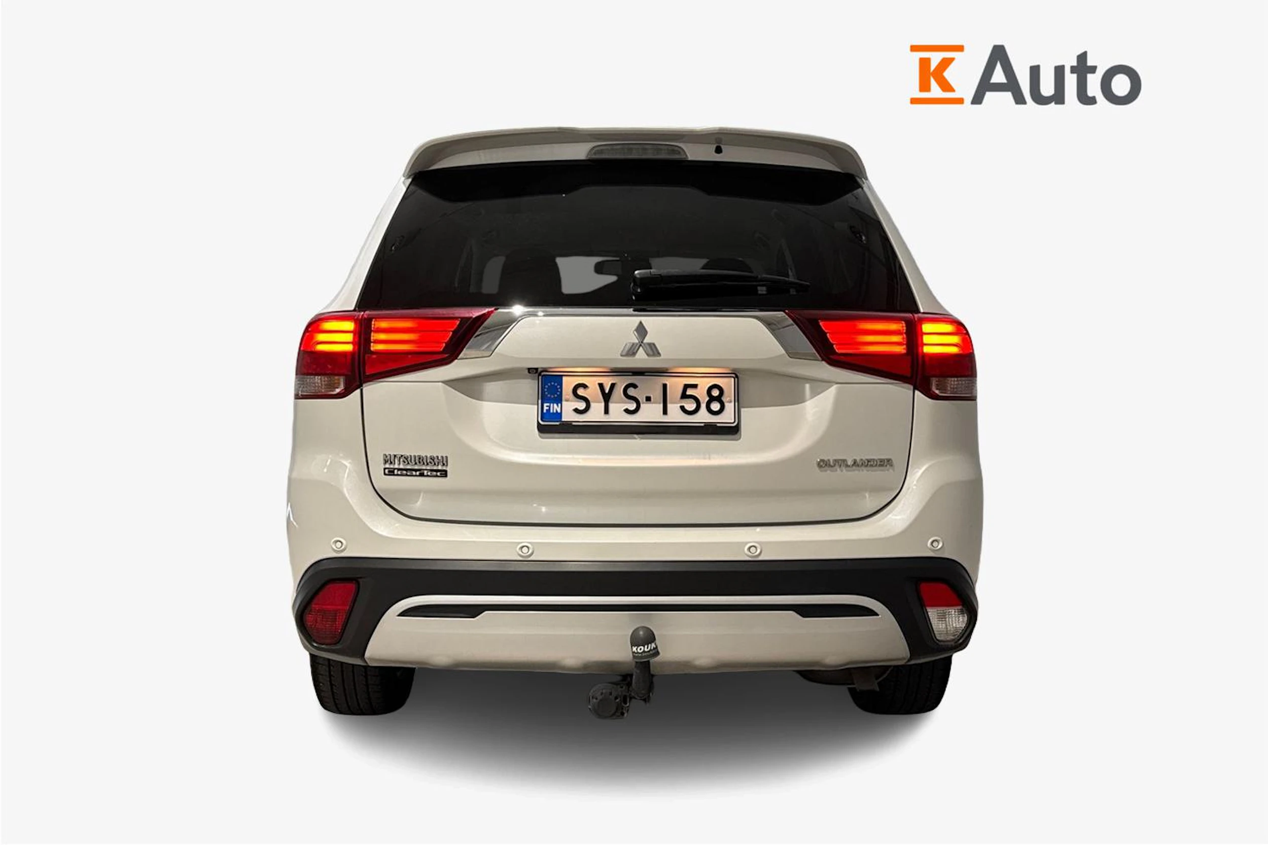 valkoinen Mitsubishi Outlander 2019 kuva 3.