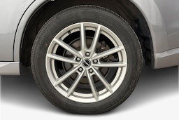 Harmaa Mitsubishi Outlander 2020 kuva 11.